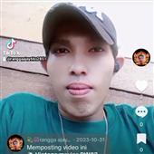 App kiếm US