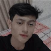 Chơi game kiếm 