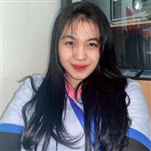 Chơi bóng chuyề