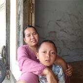 Chơi game VR tr